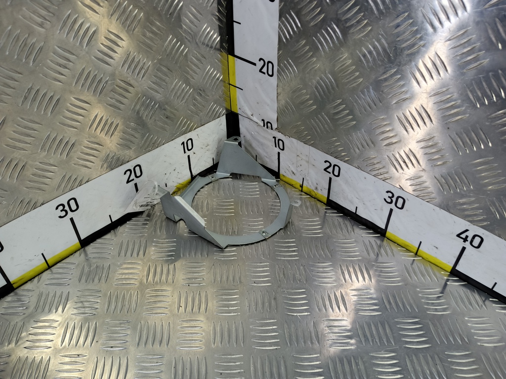 кронштейн динамика музыкального Fiat Doblo 1.4 MT (78 л.с.)Doblo  I рестайлинг (2005—2015) Фургон 51845519, 860 рублей, Москва