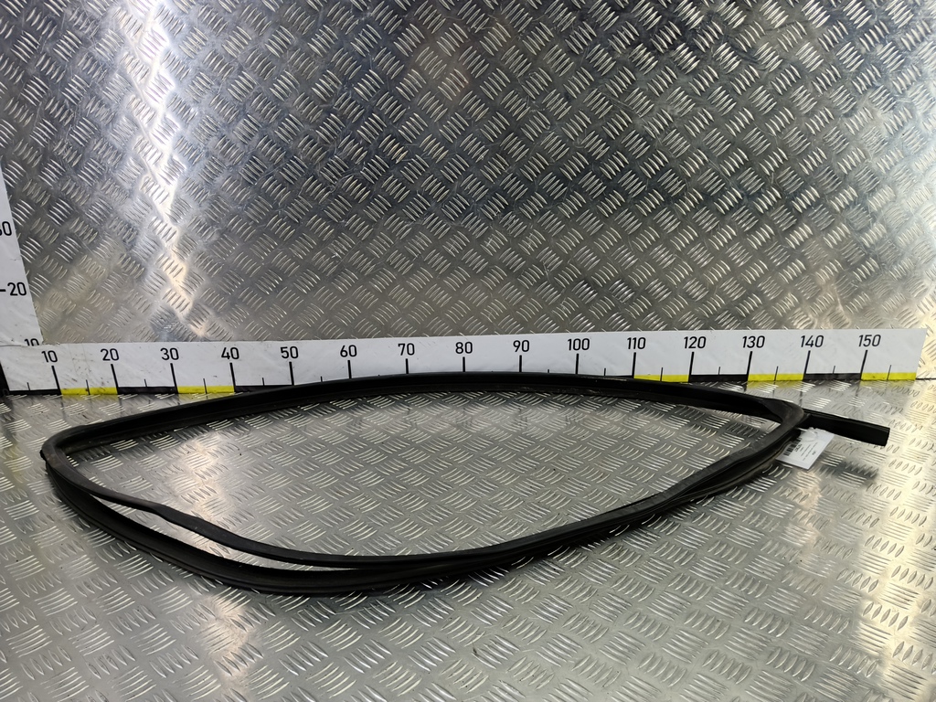 уплотнитель стекла Fiat Doblo 1.4 MT (78 л.с.)Doblo  I рестайлинг (2005—2015) Фургон 51883273, 3620 рублей, Москва