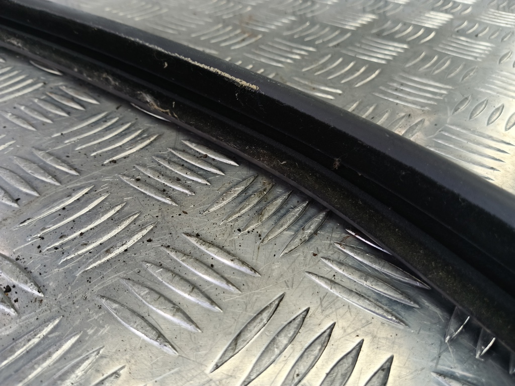 уплотнитель стекла Fiat Doblo 1.4 MT (78 л.с.)Doblo  I рестайлинг (2005—2015) Фургон 51883273, 3620 рублей, Москва