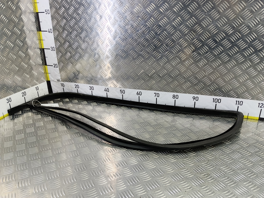 уплотнитель стекла Fiat Doblo 1.4 MT (78 л.с.)Doblo  I рестайлинг (2005—2015) Фургон 51883273, 3620 рублей, Москва