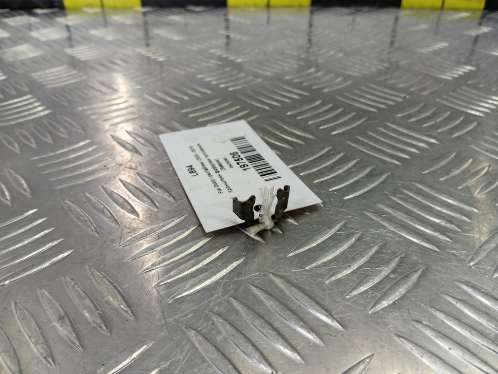 кронштейн форсунки топливной (зажим) Fiat Doblo 1.4 MT (78 л.с.)Doblo  I рестайлинг (2005—2015) Фургон 46435393, 520 рублей, Москва