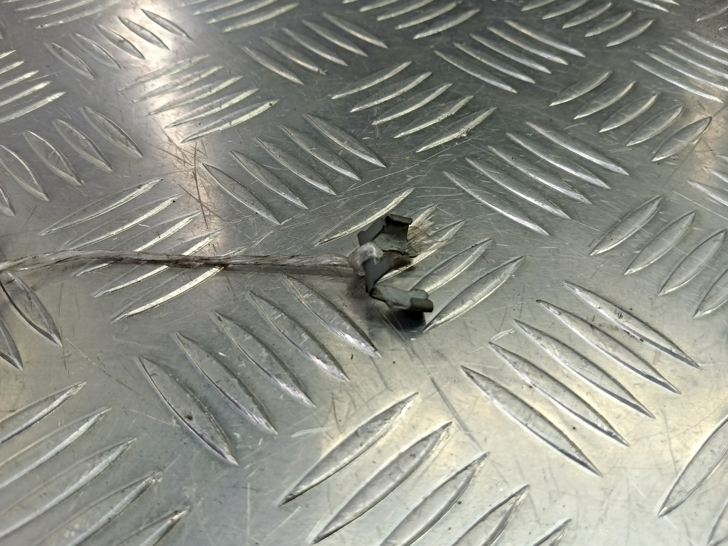 кронштейн форсунки топливной (зажим) Fiat Doblo 1.4 MT (78 л.с.)Doblo  I рестайлинг (2005—2015) Фургон 46435393, 520 рублей, Москва