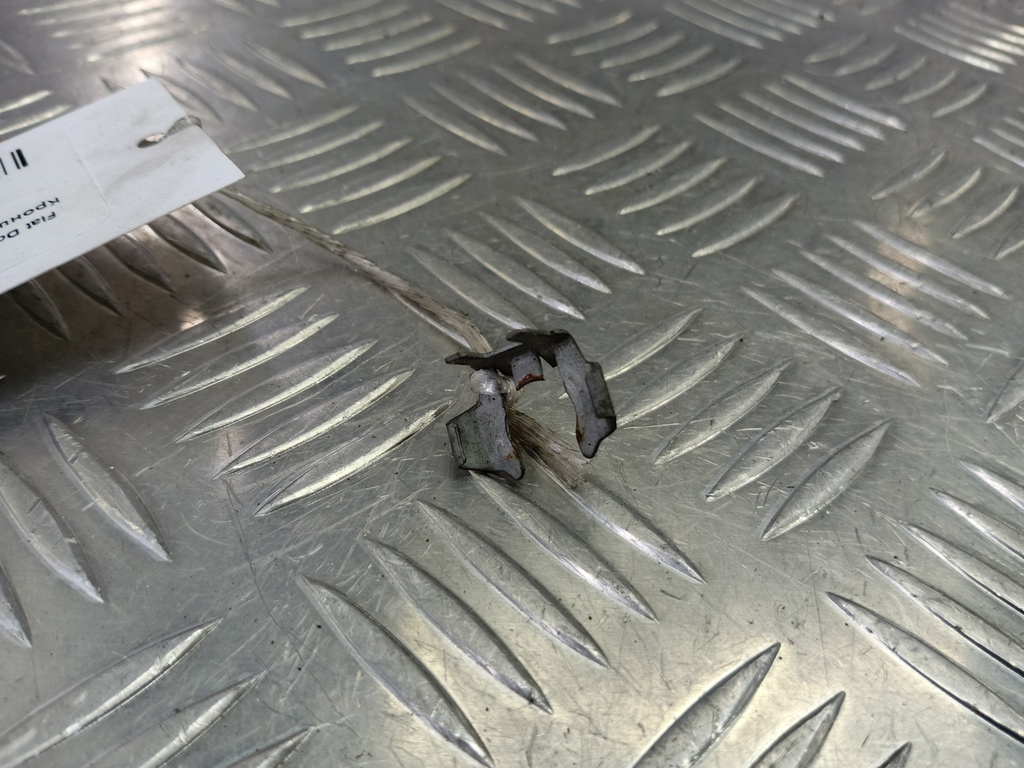 кронштейн форсунки топливной (зажим) Fiat Doblo 1.4 MT (78 л.с.)Doblo  I рестайлинг (2005—2015) Фургон 46435393, 520 рублей, Москва