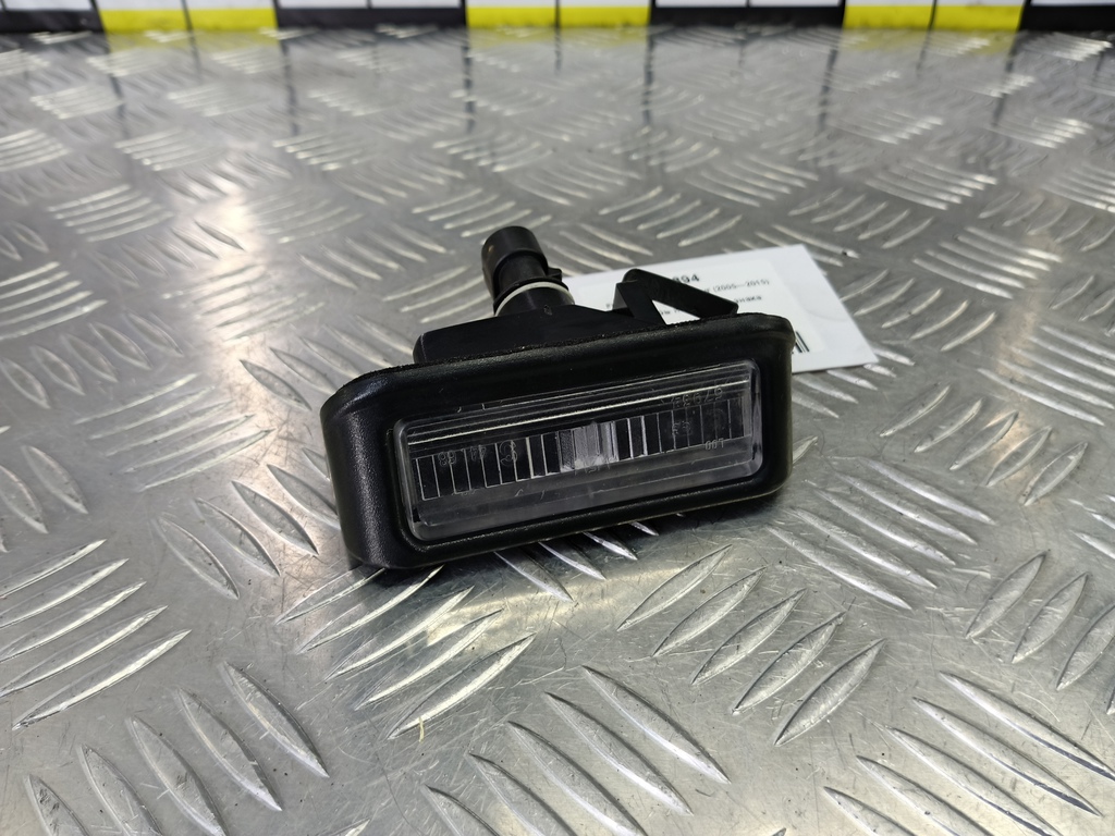 фонарь номерного знака Fiat Doblo 1.4 MT (78 л.с.)Doblo  I рестайлинг (2005—2015) Фургон 46814089, 520 рублей, Москва