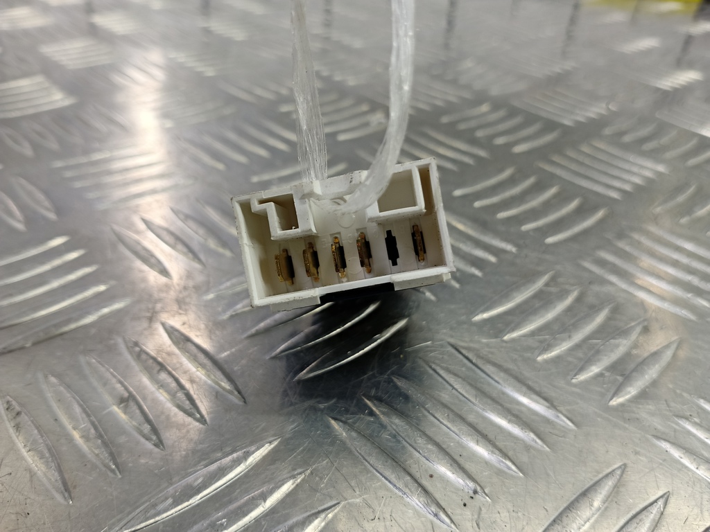 кнопка стеклоподъемника Fiat Doblo 1.4 MT (78 л.с.)Doblo  I рестайлинг (2005—2015) Фургон 735417034, 3279 рублей, Москва