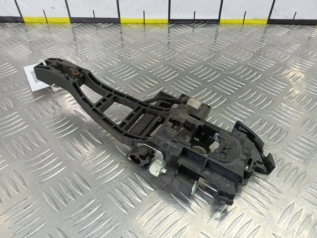 ответная часть ручки двери FORD Tourneo Custom  1846103, 860 рублей, Москва