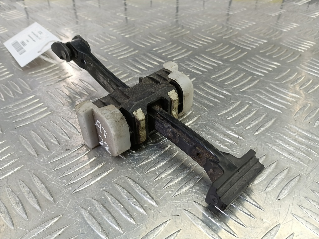 ограничитель двери Opel Insignia  5160264, 2010 рублей, Москва