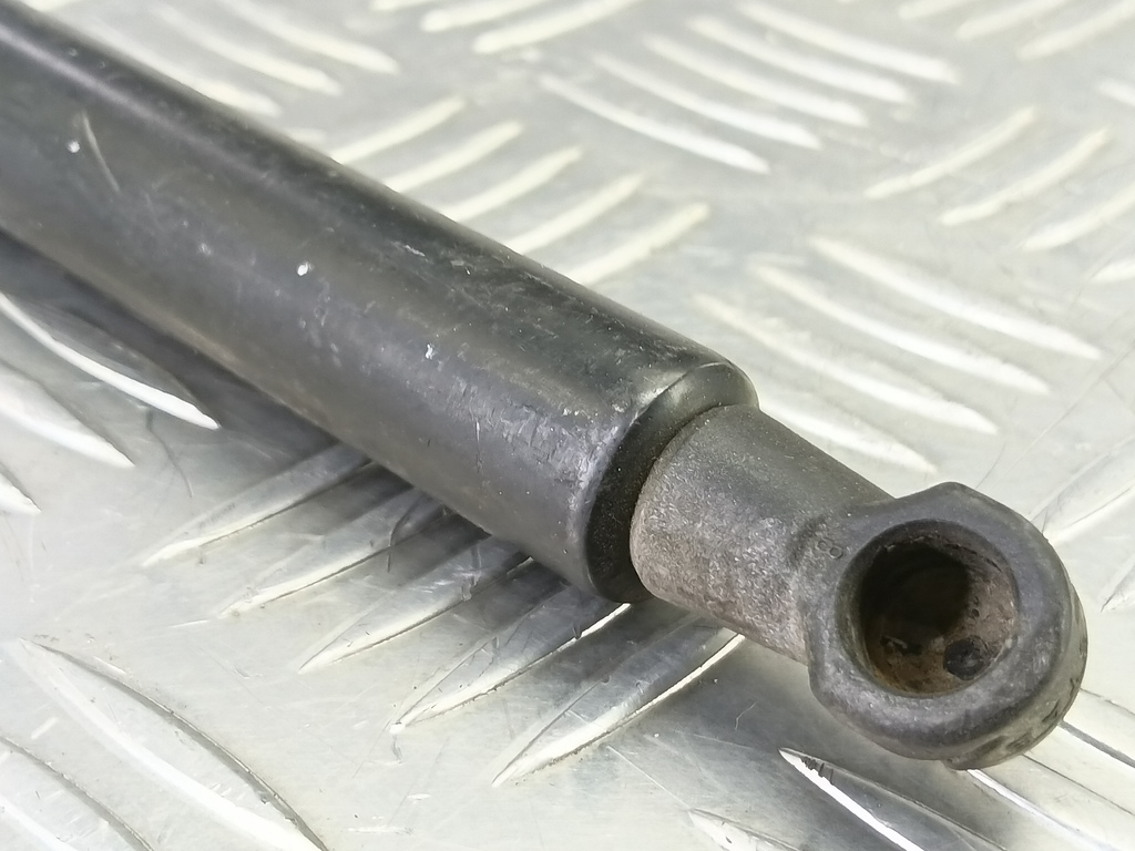 амортизатор крышки багажника HONDA Civic  74820SMGE02, 860 рублей, Москва