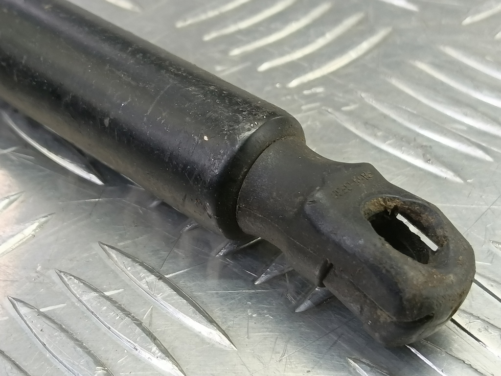 амортизатор крышки багажника HONDA CR-V  74820SWAA01, 860 рублей, Москва