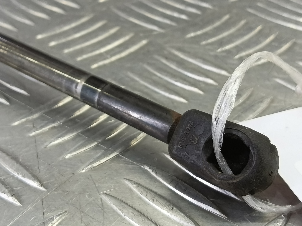 амортизатор крышки багажника HONDA CR-V  74870SWAA01, 520 рублей, Москва