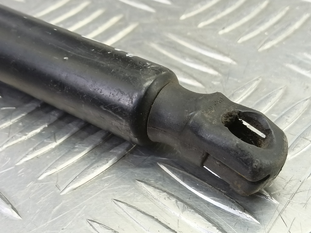 амортизатор крышки багажника HONDA CR-V  74870SWAA01, 520 рублей, Москва