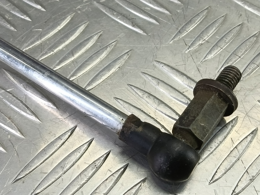 амортизатор крышки багажника MITSUBISHI LANCER  5802A023, 630 рублей, Москва