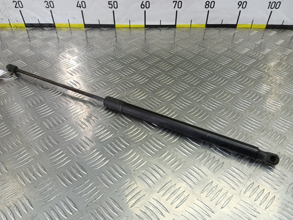 амортизатор крышки багажника FORD Focus  1747492, 630 рублей, Москва