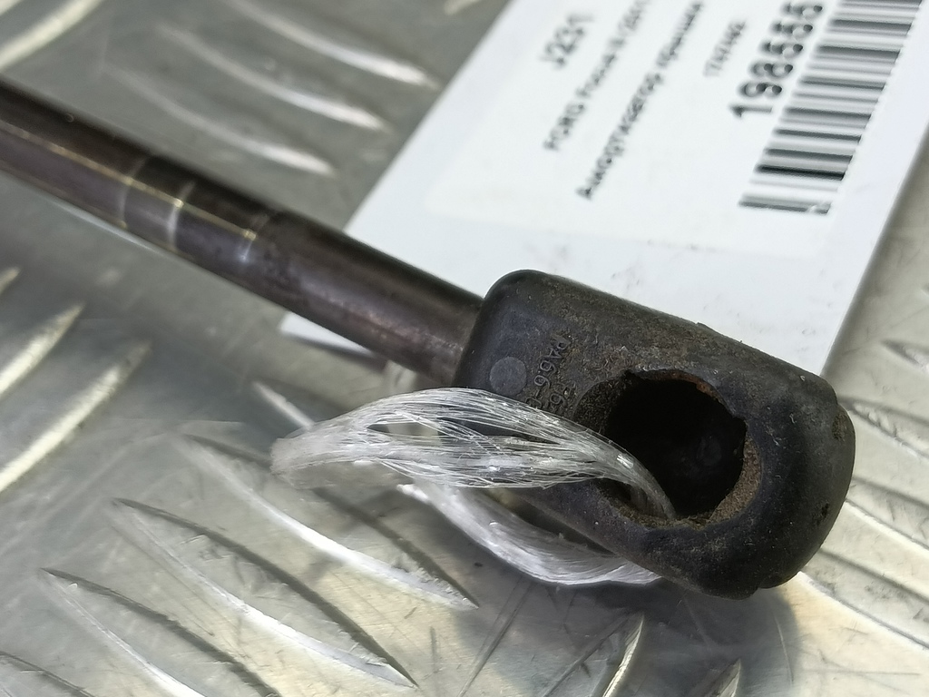 амортизатор крышки багажника FORD Focus  1747492, 630 рублей, Москва