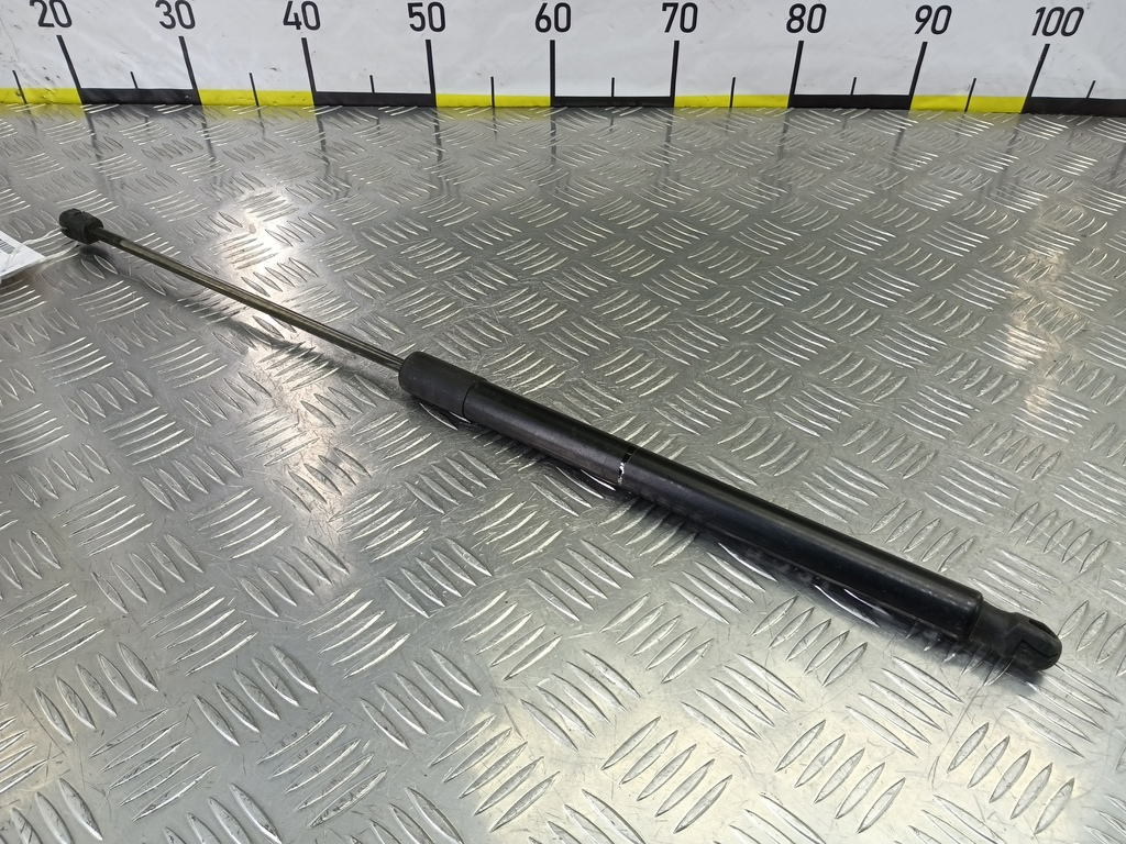 амортизатор крышки багажника FORD Focus  1747492, 630 рублей, Москва