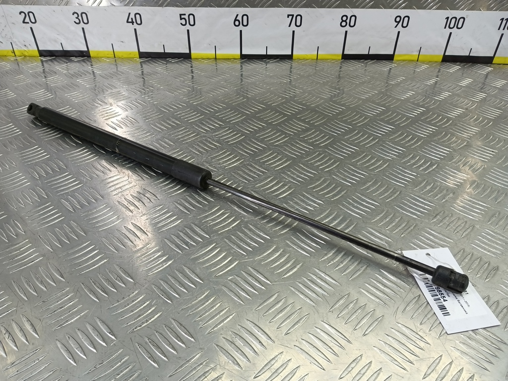 амортизатор крышки багажника FORD Focus  1747492, 630 рублей, Москва