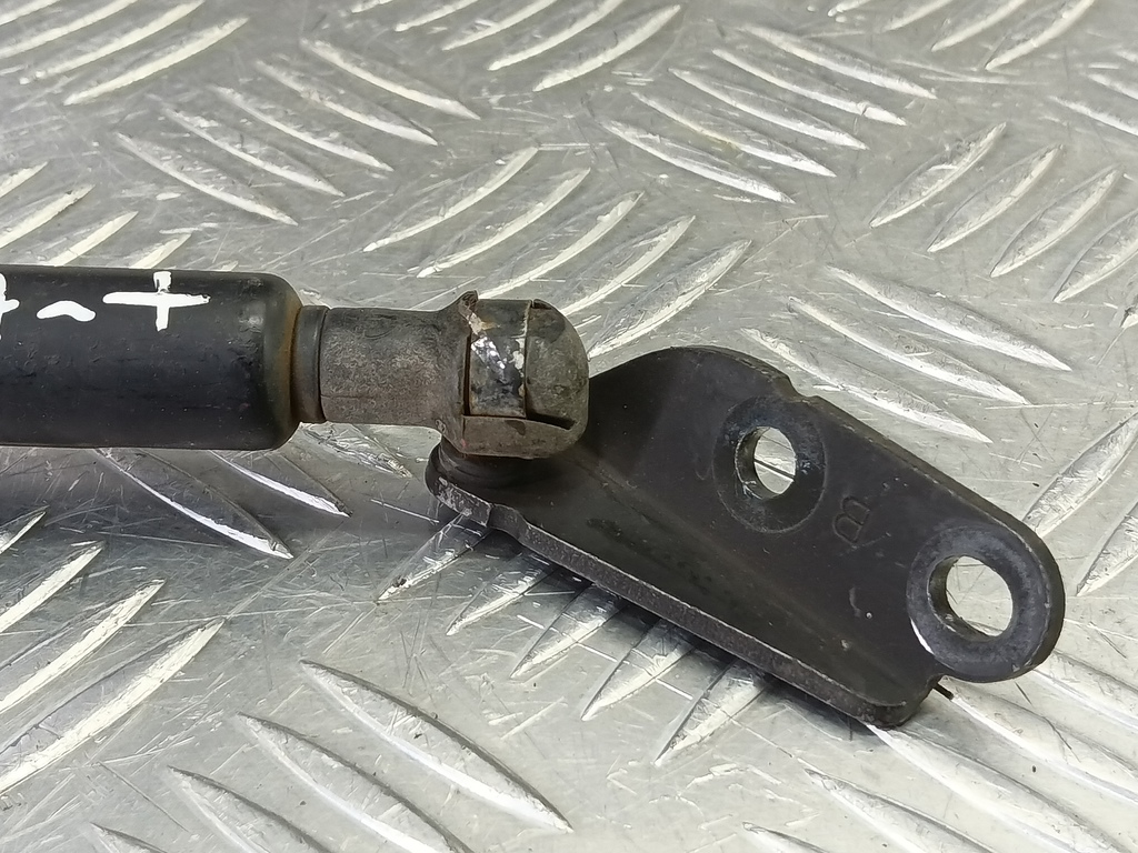 амортизатор крышки багажника NISSAN X-TRAIL  90450EQ325, 860 рублей, Москва