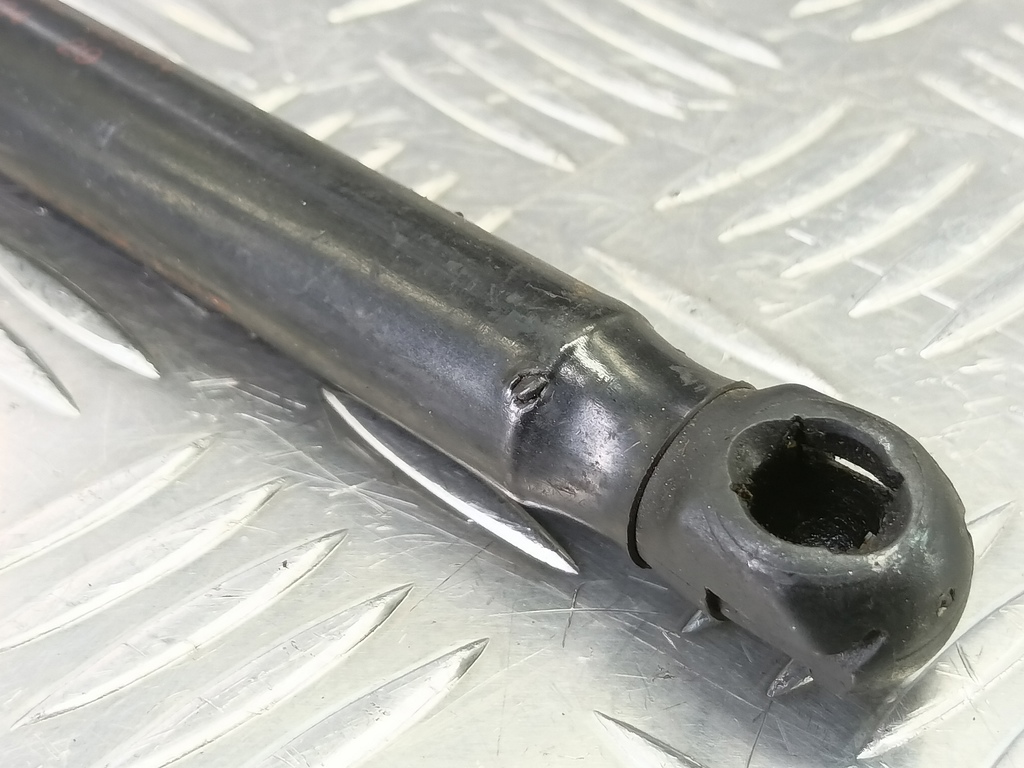 амортизатор капота Kia SORENTO  811813E011, 860 рублей, Москва