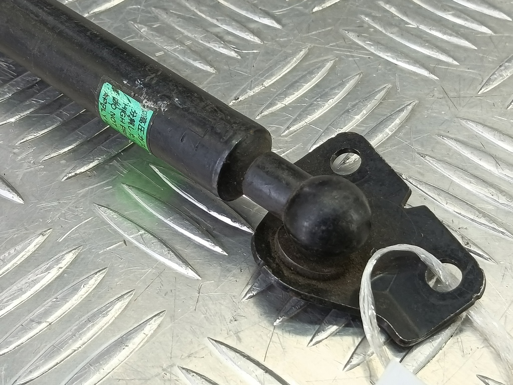 амортизатор крышки багажника MITSUBISHI LANCER  5802A023, 630 рублей, Москва