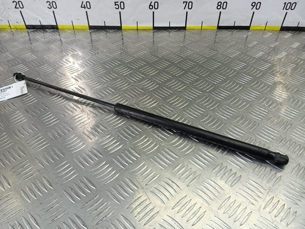 амортизатор капота Kia SORENTO  811813E011, 860 рублей, Москва