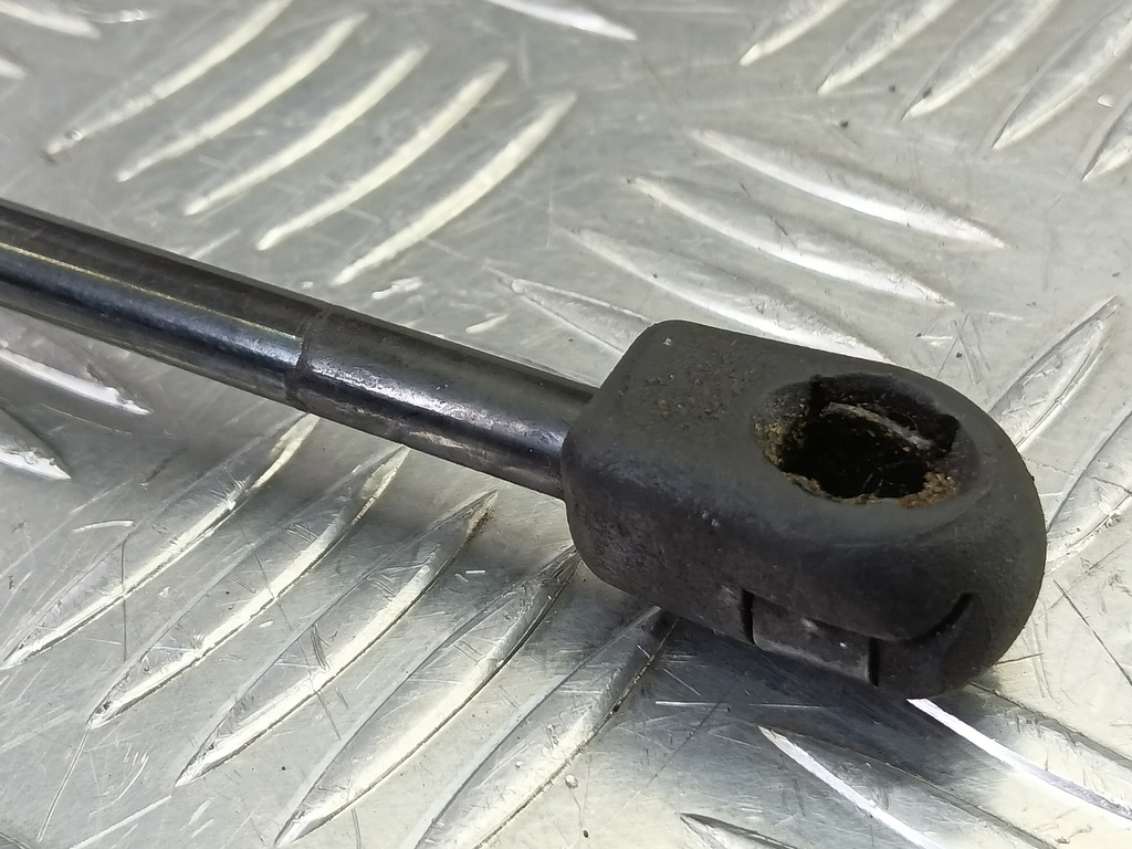 амортизатор капота Hyundai SANTA FE  8116126001, 750 рублей, Москва