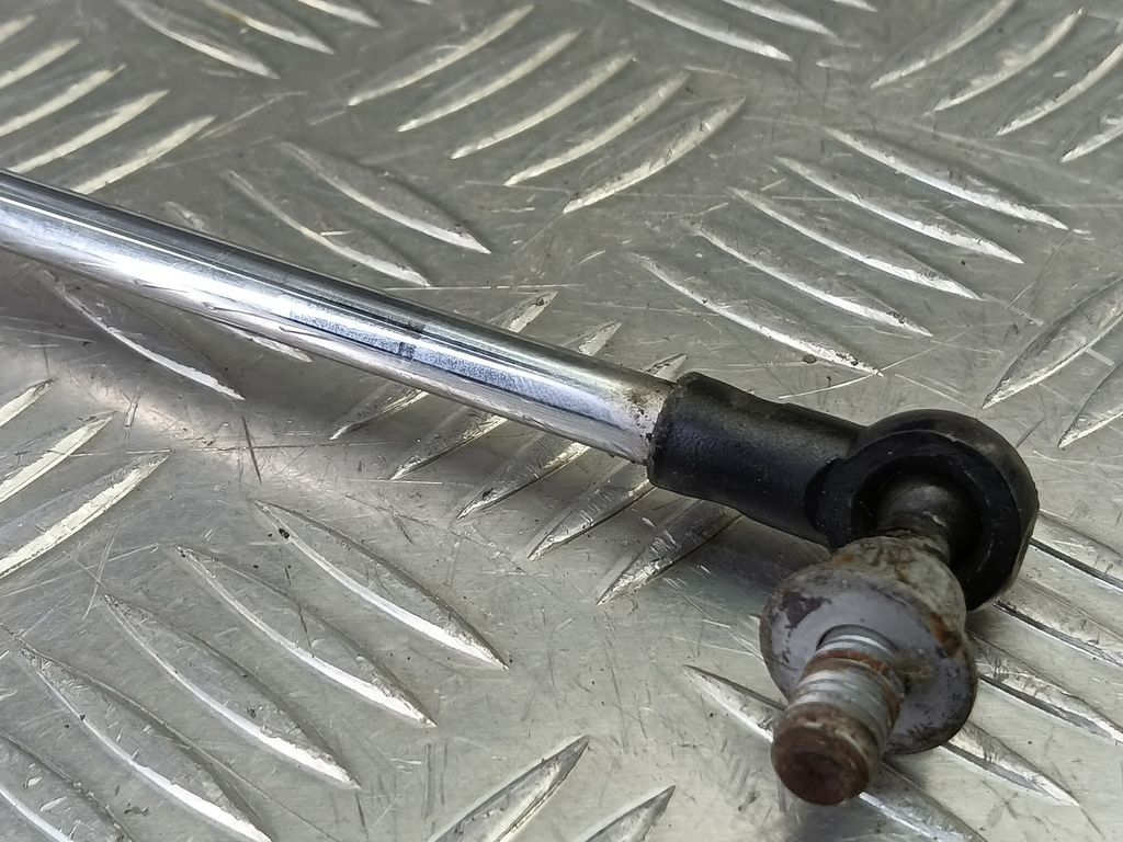 амортизатор крышки багажника SUZUKI Grand Vitara 2.4 AT (169 л.с.)Grand Vitara  II рестайлинг (2008—2012) Внедорожник 8180078810, 1210 рублей, Москва