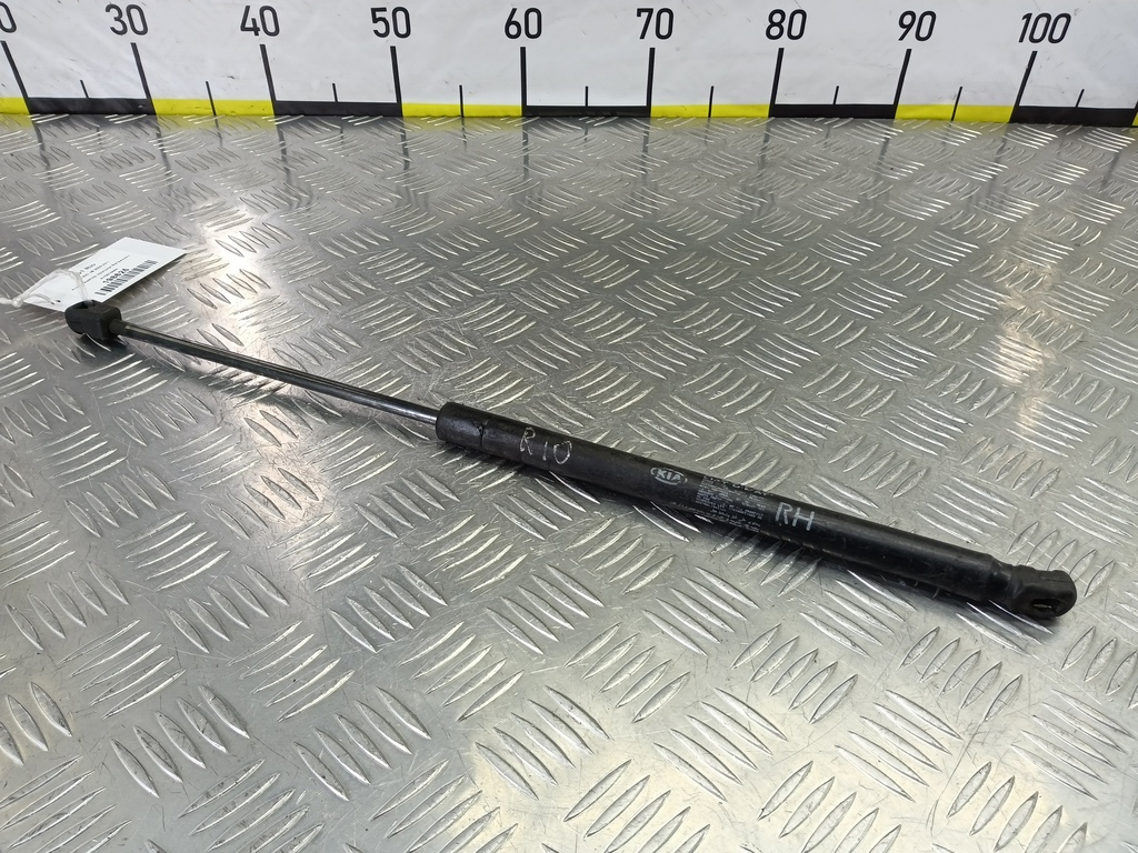 амортизатор крышки багажника Kia RIO  817801G000, 520 рублей, Москва