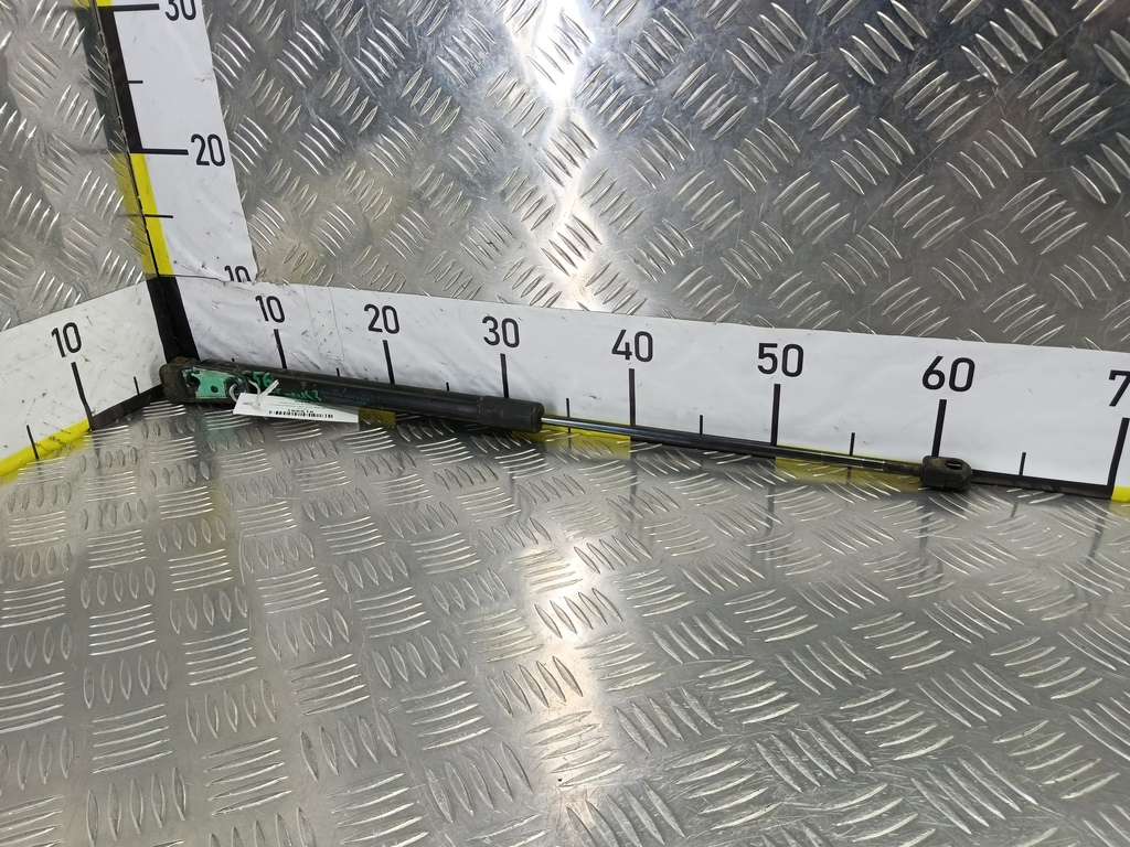 амортизатор крышки багажника FORD Focus  1747492, 630 рублей, Москва