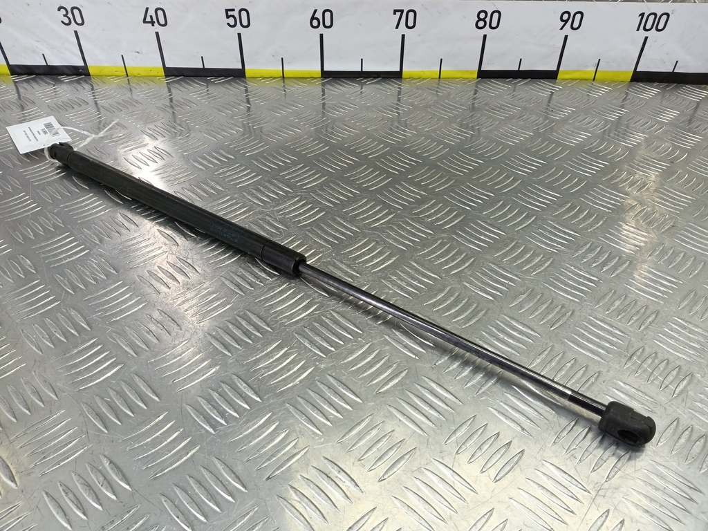 амортизатор крышки багажника SUZUKI IGNIS  8185086G00, 1550 рублей, Москва