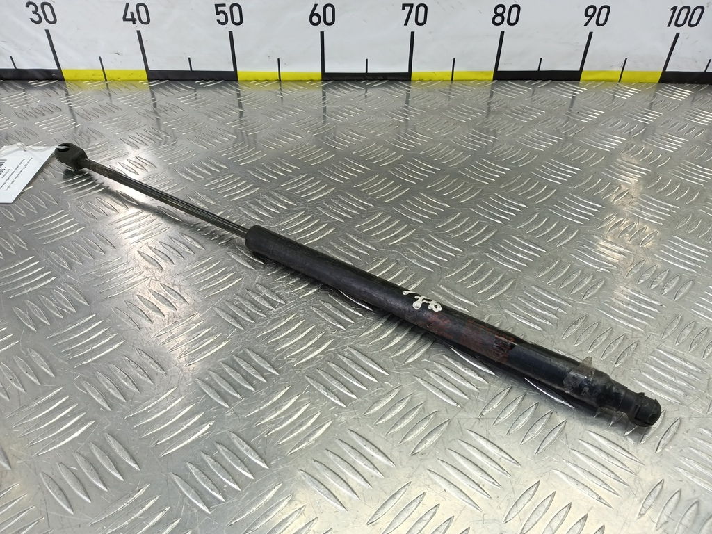 амортизатор крышки багажника Hyundai GETZ  817701C000, 750 рублей, Москва