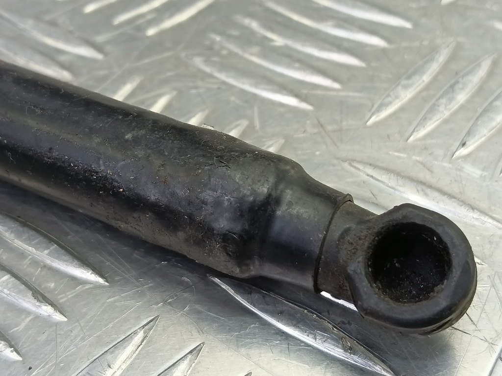 амортизатор крышки багажника Hyundai GETZ  817701C000, 750 рублей, Москва