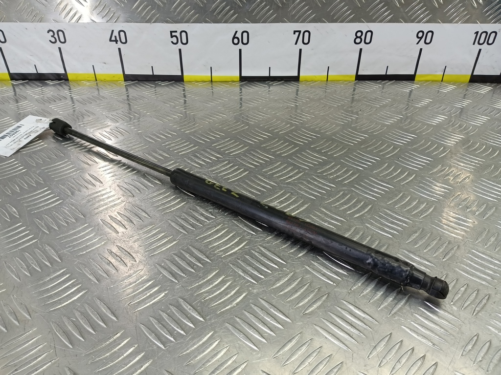 амортизатор крышки багажника Hyundai GETZ 1.4 AT (97 л.с.)Getz  I рестайлинг (2005—2011) Хетчбэк 817701C000, 750 рублей, Москва