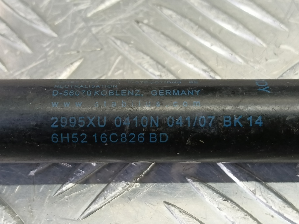 амортизатор капота LAND ROVER FREELANDER  LR001773, 750 рублей, Москва