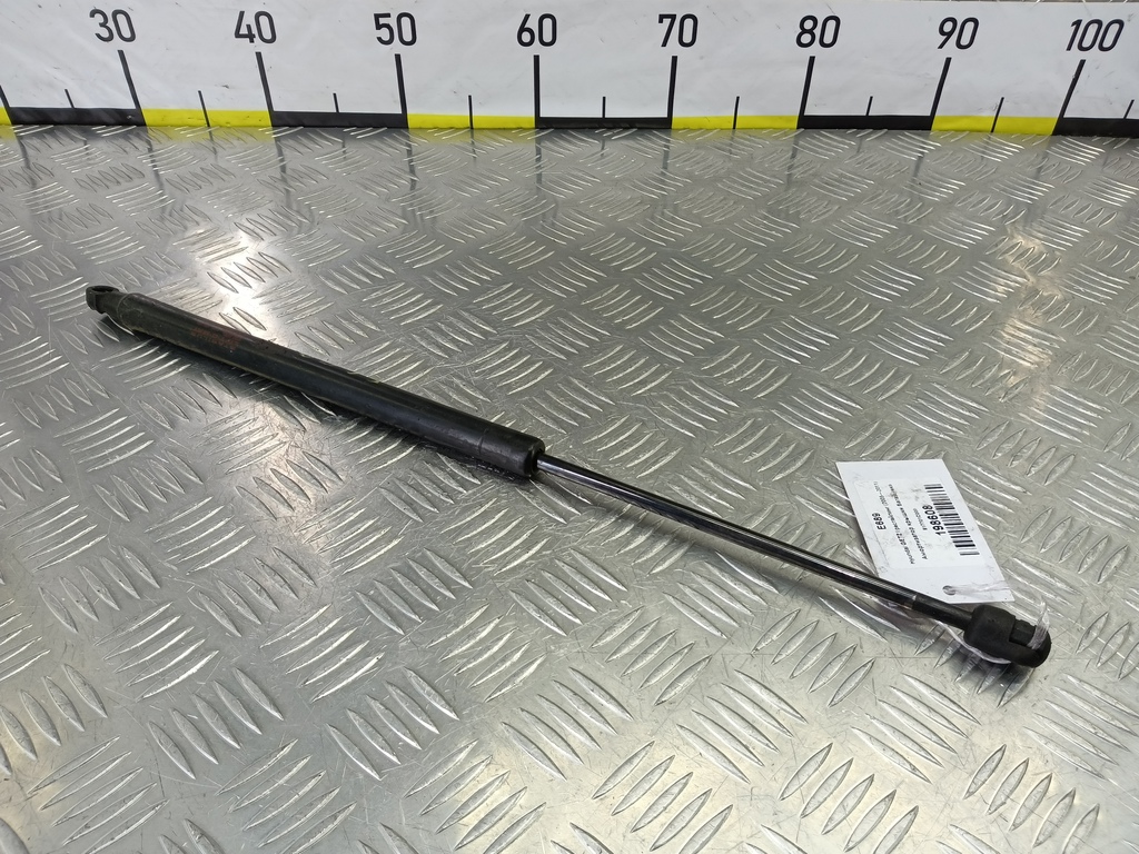 амортизатор крышки багажника Hyundai GETZ 1.4 AT (97 л.с.)Getz  I рестайлинг (2005—2011) Хетчбэк 817701C000, 750 рублей, Москва