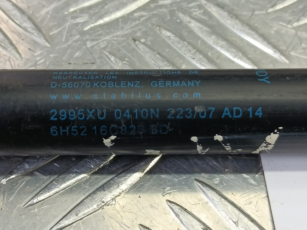 амортизатор капота LAND ROVER FREELANDER  LR001773, 750 рублей, Москва