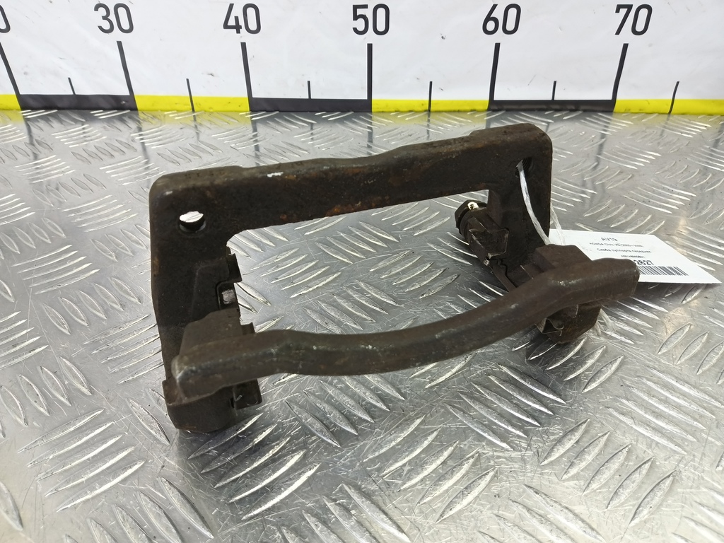 скоба суппорта HONDA Civic 1.8 MT (140 л.с.)Civic  VIII (2005—2009) Хетчбэк 45014SMGE01, 1210 рублей, Москва