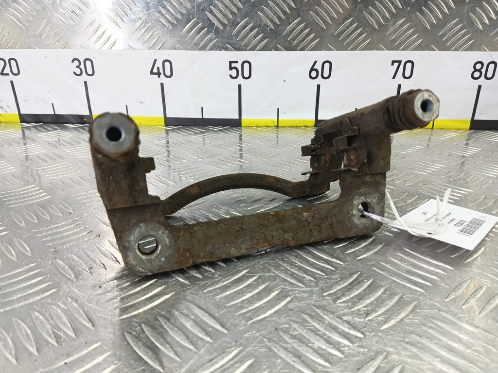 скоба суппорта HONDA Civic 1.8 MT (140 л.с.)Civic  VIII (2005—2009) Хетчбэк 45014SMGE01, 1210 рублей, Москва