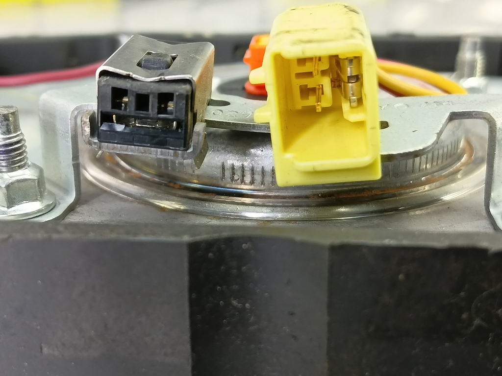 подушка безопасности водителя MITSUBISHI L200   7030A851XA, 3050 рублей, Москва