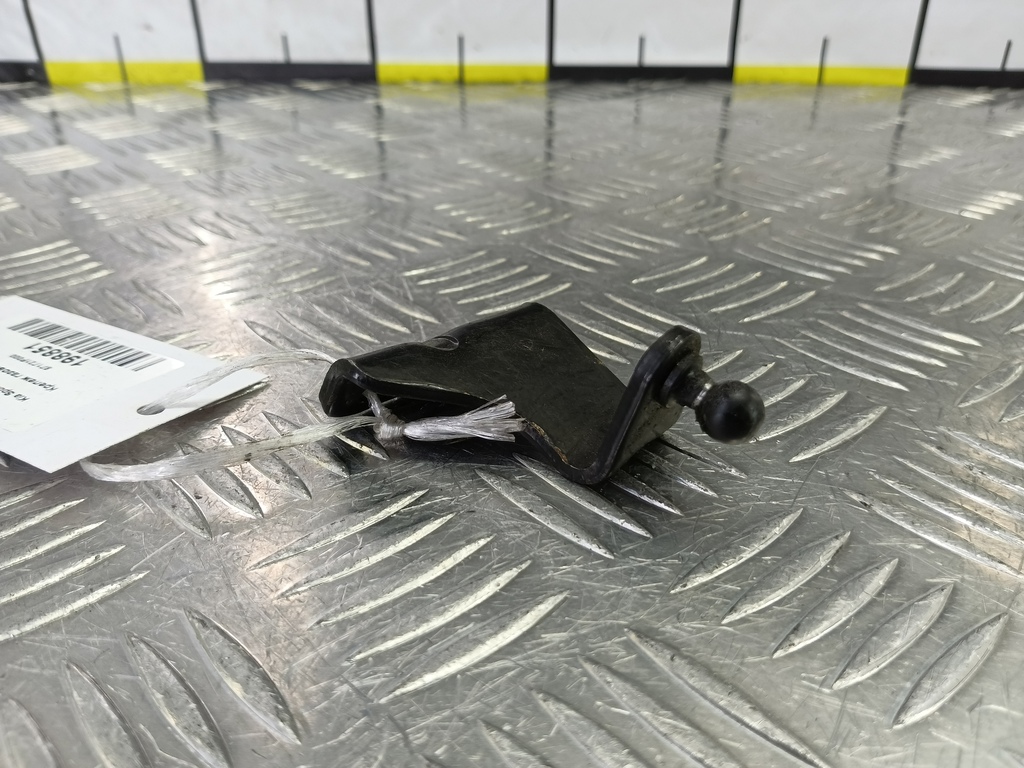 крепеж газового упора Kia SPORTAGE  871721F000, 520 рублей, Москва