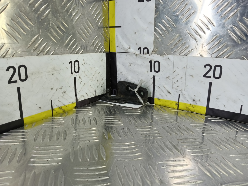 крепеж газового упора FORD Focus  2186903, 520 рублей, Москва