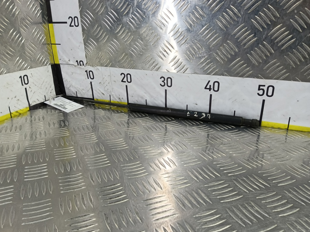 амортизатор крышки багажника LAND ROVER DISCOVERY  BHE780012, 750 рублей, Москва