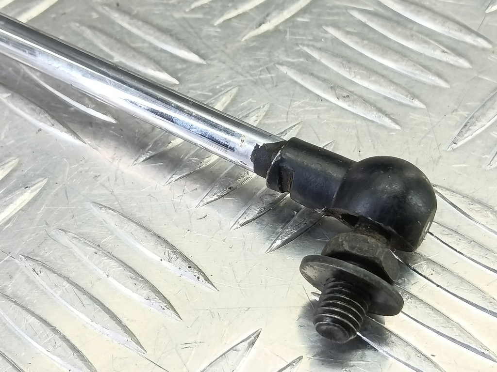 амортизатор крышки багажника SUBARU Tribeca 3.0 4WD AT (250 л.с.)Tribeca  WX (2004—2007) Внедорожник 63269XA000, 2700 рублей, Москва