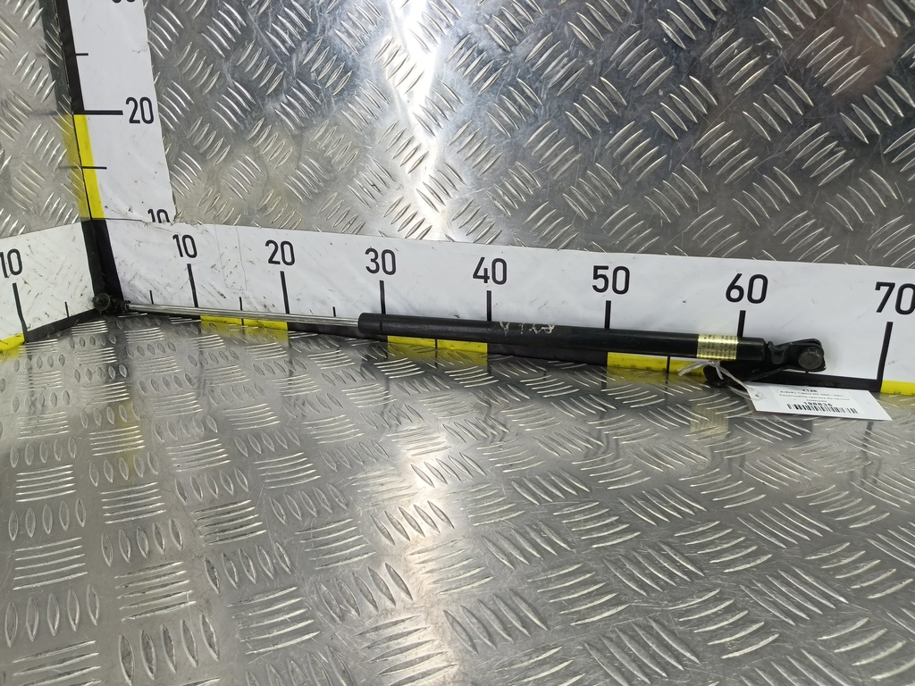 амортизатор крышки багажника SUBARU Tribeca 3.0 4WD AT (250 л.с.)Tribeca  WX (2004—2007) Внедорожник 63269XA000, 2700 рублей, Москва