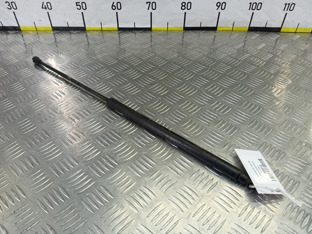 амортизатор капота Kia SORENTO  811813E010, 860 рублей, Москва