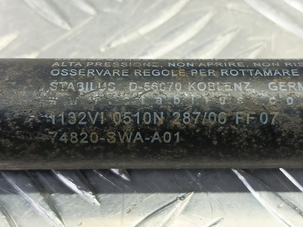 амортизатор крышки багажника HONDA CR-V 2.0 AT (150 л.с.)CR-V  III (2006—2009) Внедорожник 74820SWAA01, 860 рублей, Москва