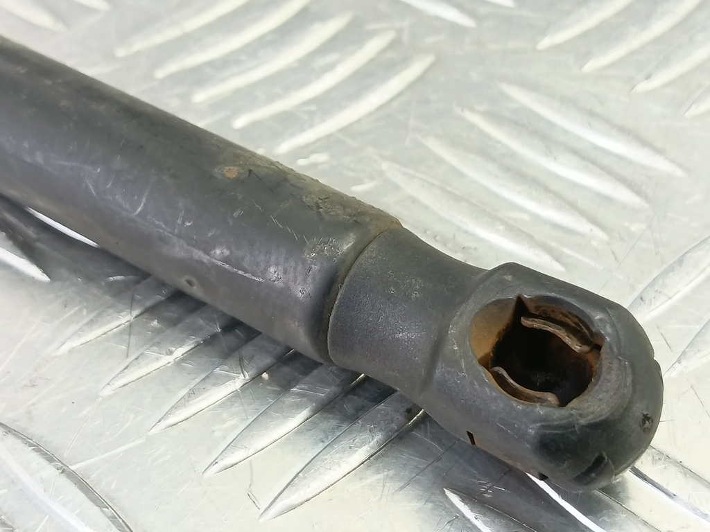 амортизатор крышки багажника MITSUBISHI COLT  MR959247, 520 рублей, Москва