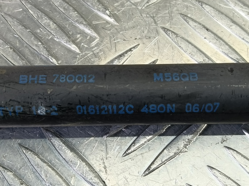 амортизатор крышки багажника LAND ROVER DISCOVERY  BHE780012, 750 рублей, Москва