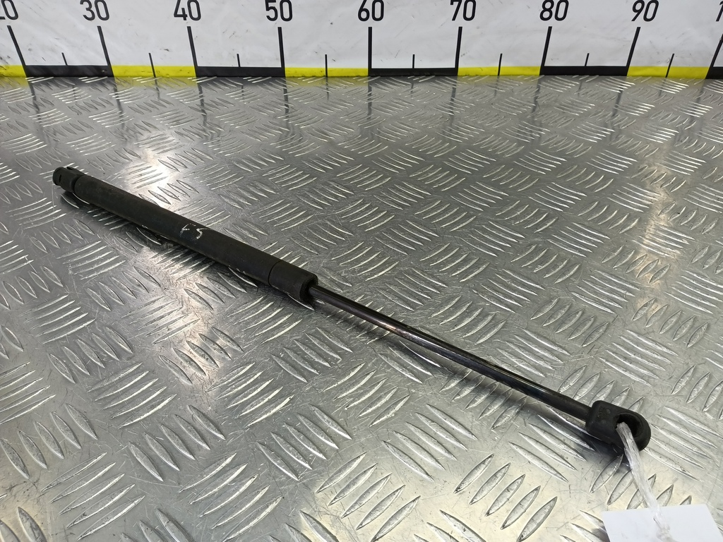 амортизатор крышки багажника SKODA FABIA  6Y0827550A, 750 рублей, Москва