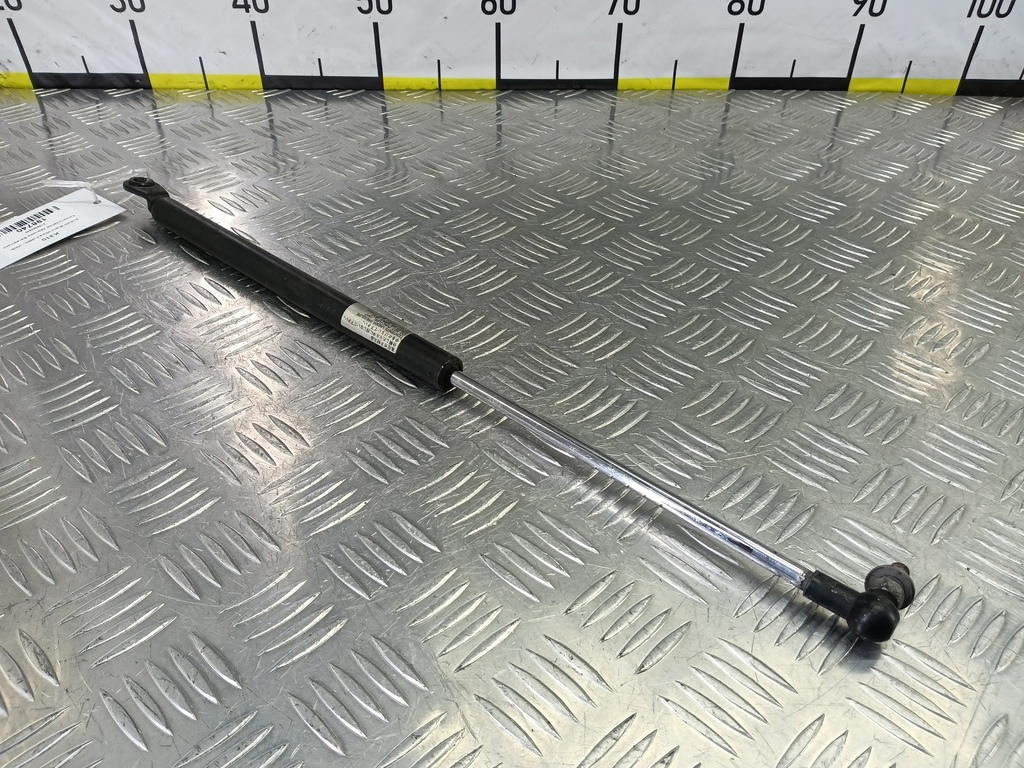 амортизатор крышки багажника SUZUKI Grand Vitara 2.0 4WD AT (140 л.с.)Grand Vitara  II (2005—2008) Внедорожник 8180065830, 1320 рублей, Москва