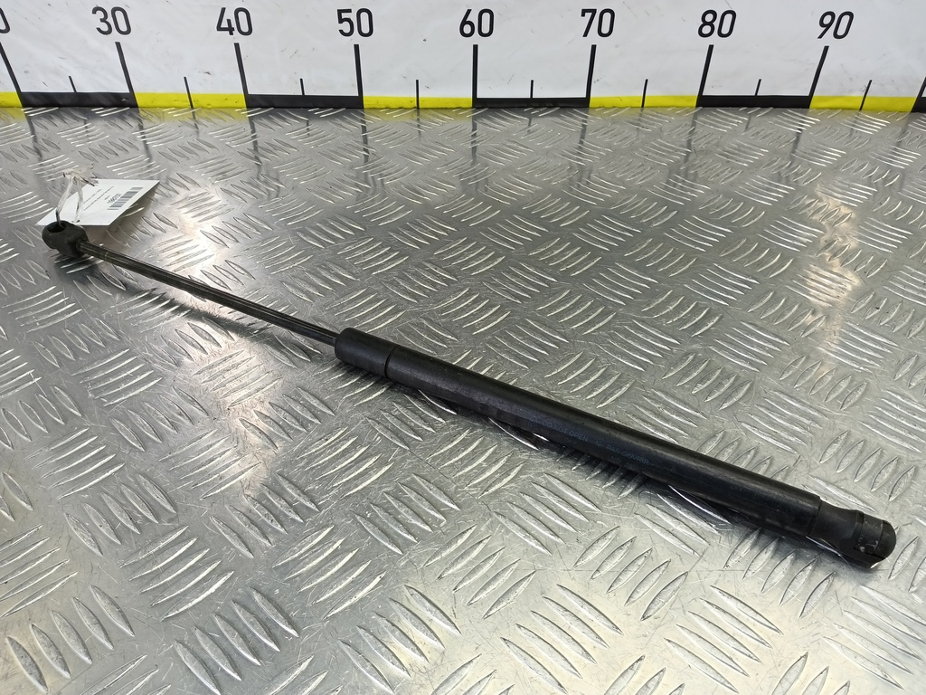 амортизатор крышки багажника FORD Focus  1684312, 630 рублей, Москва